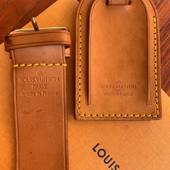 Louis Vuitton Accessories - Louis. Vuitton luggage tag and Poignet authentic